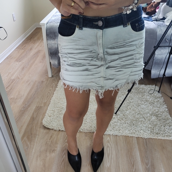 Skirt - Picture 3 of 8